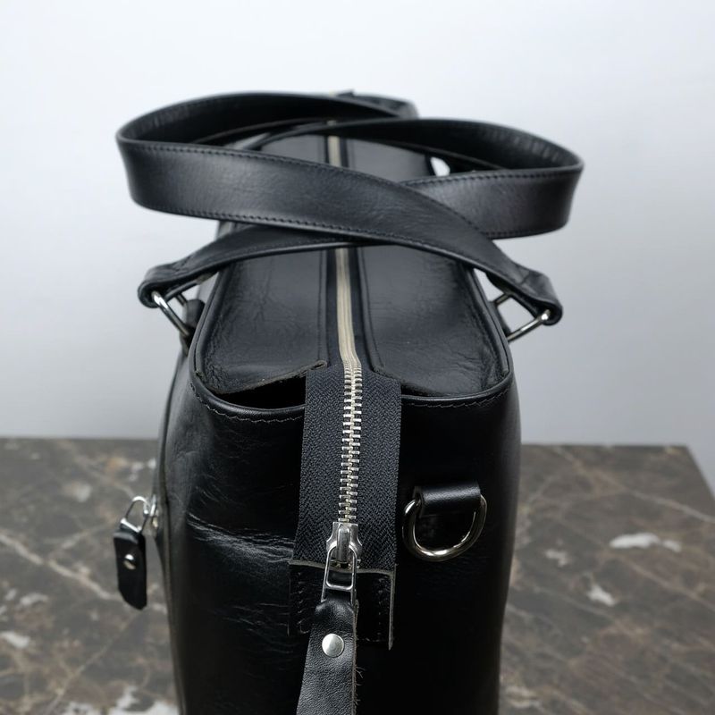 Шкіряна сумка тоут чорна. Шоппер для ручної поклажі зі шкіри. Велика сумка через плече, спортиваня, саквояж. Pull