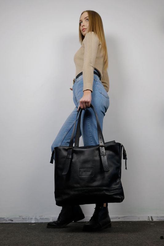 Кожаная женская сумка шоппер черная. Сумка тоут на плечо из натуральной кожи. Full moon